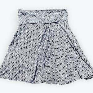 Max Studio Mini Skirt | Size S | Geometric pattern | Black and white |